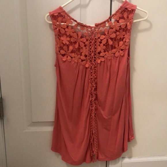 NWOT Pink Shirt With Lace Back - Picture 2 of 2
